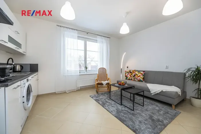 Pronájem bytu 1+kk, Praha - Stodůlky, Smíchovská, 24 m2