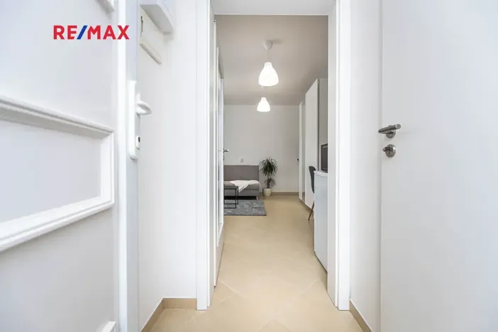 Pronájem bytu 1+kk, Praha - Stodůlky, Smíchovská, 24 m2