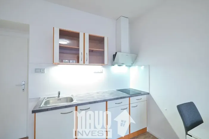 Pronájem bytu 1+kk, Poděbrady, nám. T.G.Masaryka, 34 m2