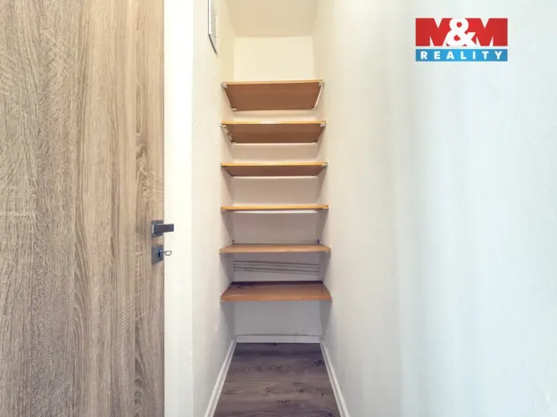 Prodej bytu 2+1, Ostrava, Nálepkovo náměstí, 61 m2