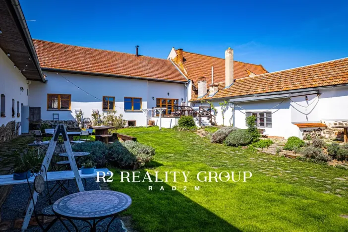 Pronájem rodinného domu, Skalka, 446 m2