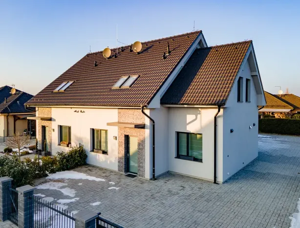 Prodej rodinného domu, Nové Strašecí, Myslivečkova, 121 m2