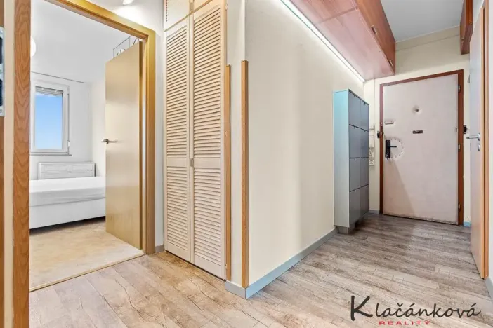 Prodej bytu 3+1, Zlín, Podlesí III, 70 m2