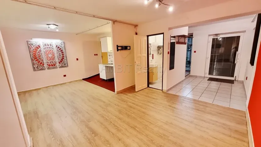 Pronájem kanceláře, Praha - Řepy, Žalanského, 53 m2