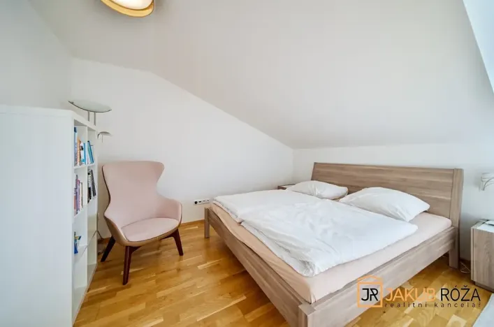 Prodej bytu 3+kk, Černý Důl, 92 m2