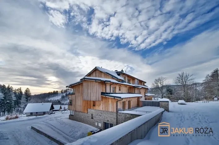 Prodej bytu 3+kk, Černý Důl, 92 m2