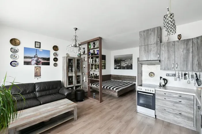 Pronájem bytu 1+kk, Praha - Vysočany, Poděbradská, 36 m2