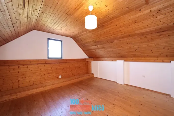 Prodej rodinného domu, Klučov, 251 m2