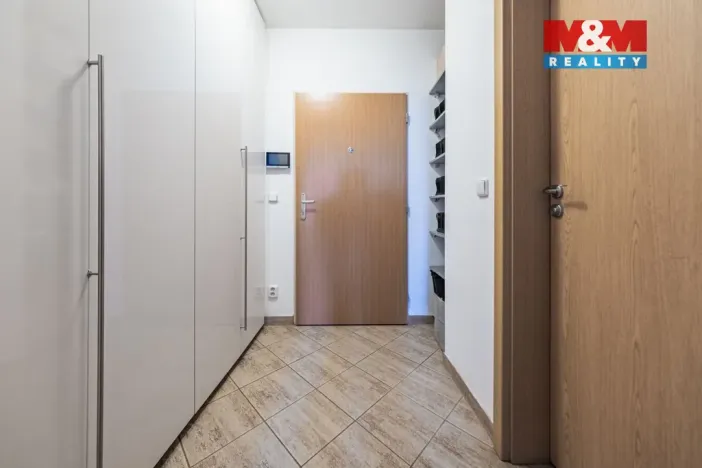 Prodej bytu 1+kk, Praha - Modřany, Vorařská, 44 m2