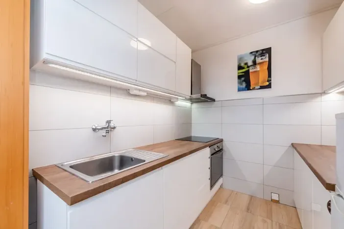 Pronájem bytu 2+kk, Praha - Háje, Stříbrského, 43 m2