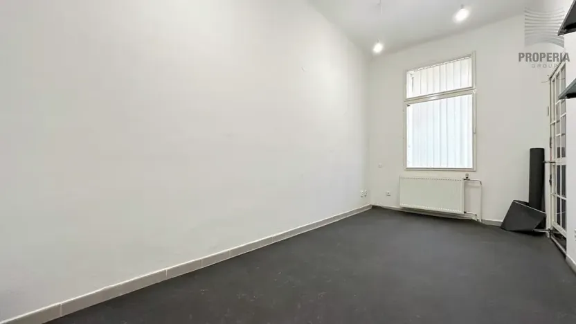 Pronájem obchodního prostoru, Brno, Antonínská, 27 m2