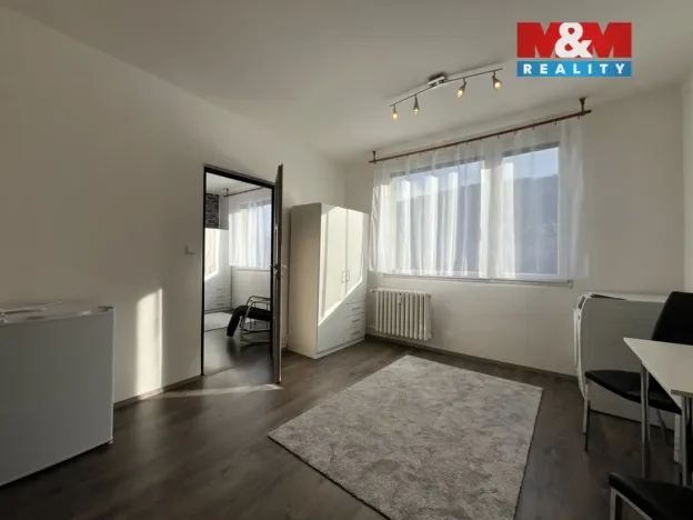 Pronájem bytu 1+1, Děčín - Děčín IX-Bynov, Na Pěšině, 36 m2