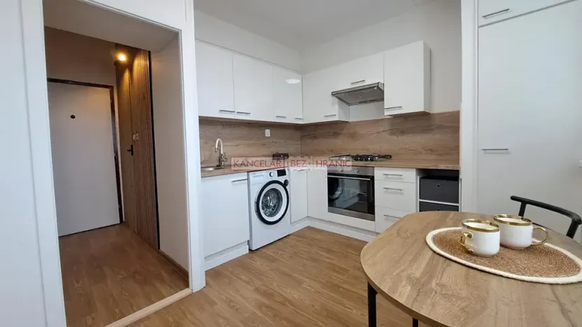 Prodej bytu 2+1, Vsetín, Bratří Hlaviců, 47 m2