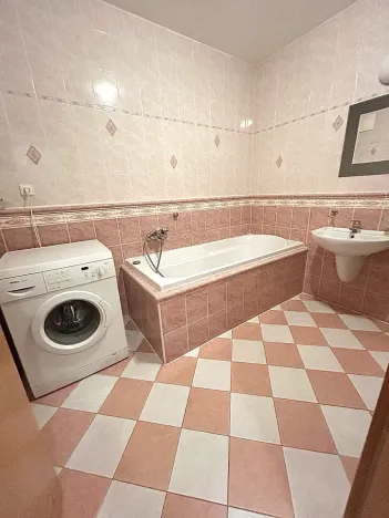 Pronájem bytu 3+kk, Praha - Strašnice, Názovská, 91 m2