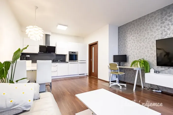 Pronájem bytu 2+kk, Praha - Hloubětín, Granitova, 53 m2