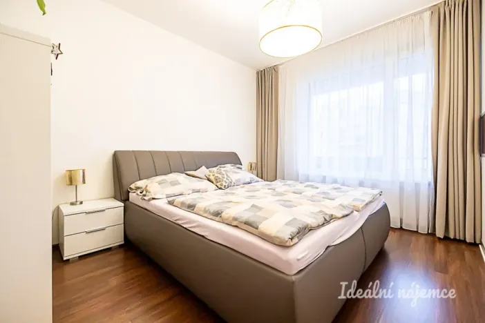 Pronájem bytu 2+kk, Praha - Hloubětín, Granitova, 53 m2