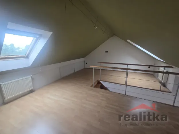 Pronájem bytu 3+1, Opava - Předměstí, třída Spojenců, 80 m2