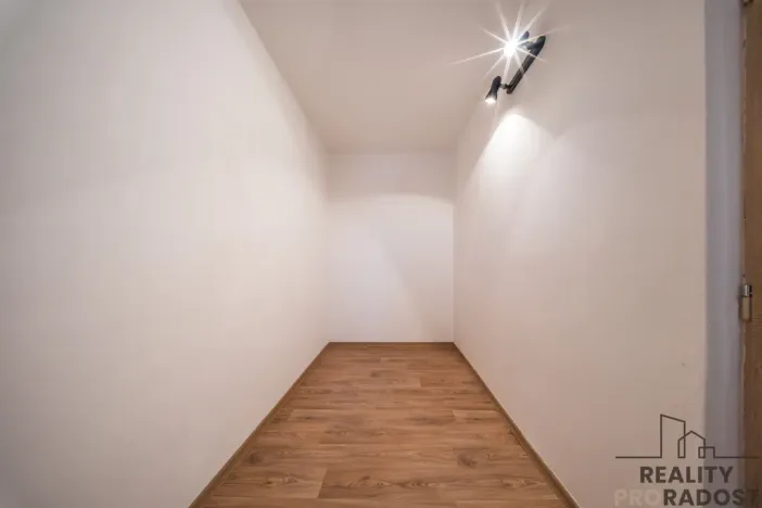 Prodej bytu 3+1, Veselí nad Moravou, Hutník, 74 m2