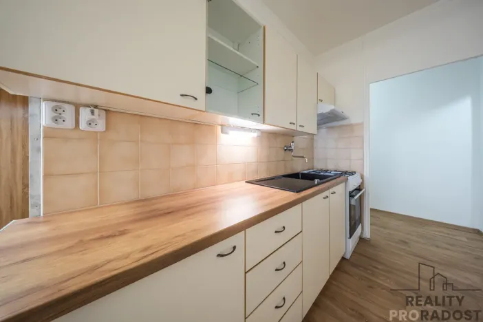 Prodej bytu 3+1, Veselí nad Moravou, Hutník, 74 m2