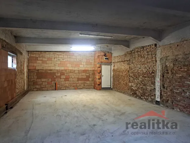 Pronájem skladu, Opava - Předměstí, U Opavice, 85 m2