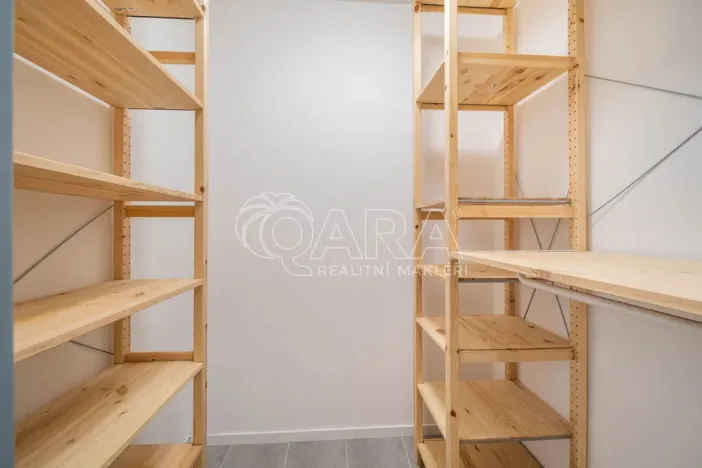 Pronájem bytu 3+kk, Praha - Prosek, Litvínovská, 67 m2