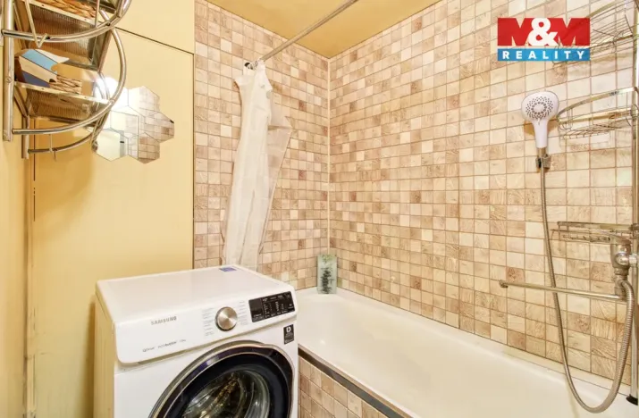 Prodej bytu 2+1, Chomutov, Březenecká, 68 m2