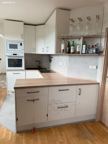 Prodej bytu 2+kk, Praha - Krč, Štúrova, 68 m2