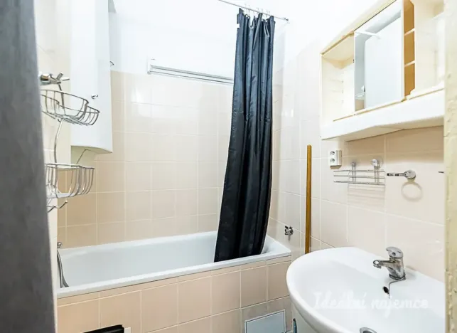 Pronájem bytu 3+1, Praha - Žižkov, Žerotínova, 72 m2