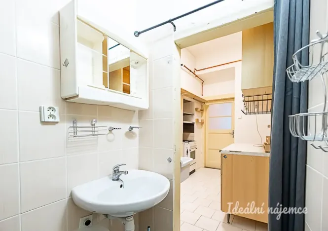 Pronájem bytu 2+1, Praha - Žižkov, Žerotínova, 72 m2