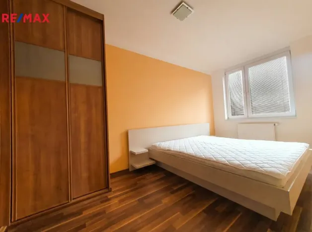 Pronájem bytu 2+kk, Praha - Letňany, Bechlínská, 53 m2