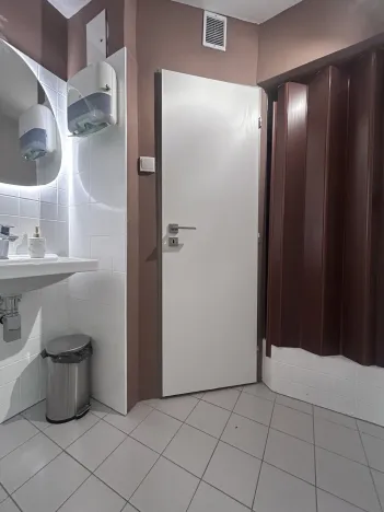 Pronájem obchodního prostoru, Praha - Střešovice, Nad Panenskou, 118 m2