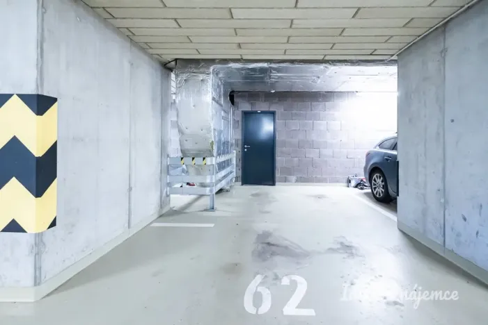 Pronájem bytu 2+kk, Praha - Strašnice, Zvěřinova, 68 m2