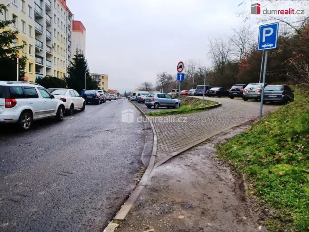 Pronájem bytu 4+1, Ústí nad Labem - Všebořice, Spartakiádní, 92 m2