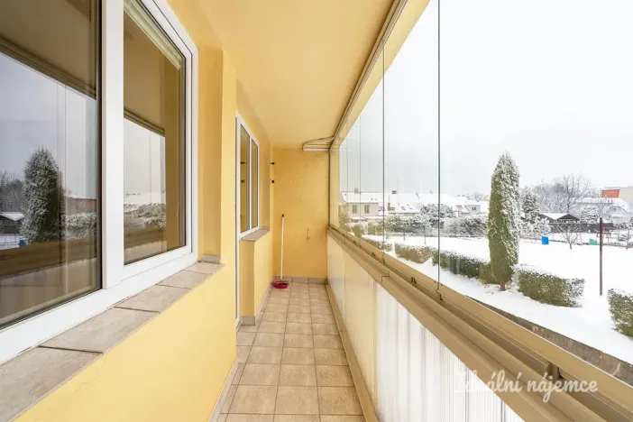 Pronájem bytu 2+1, Praha - Kobylisy, Čumpelíkova, 57 m2