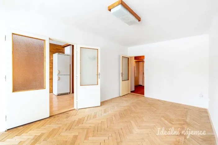 Pronájem bytu 2+1, Praha - Kobylisy, Čumpelíkova, 57 m2