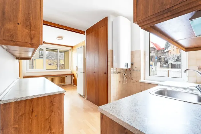 Pronájem bytu 2+1, Praha - Kobylisy, Čumpelíkova, 57 m2