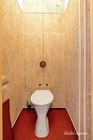 Pronájem bytu 2+1, Praha - Kobylisy, Čumpelíkova, 57 m2