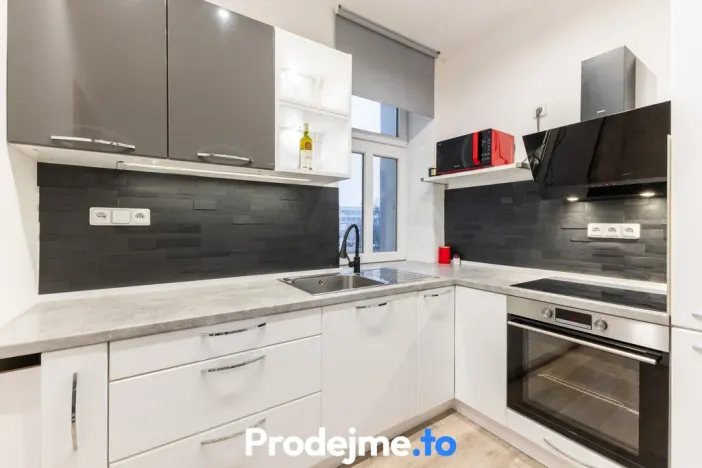 Pronájem bytu 2+1, Znojmo, Třebízského, 54 m2