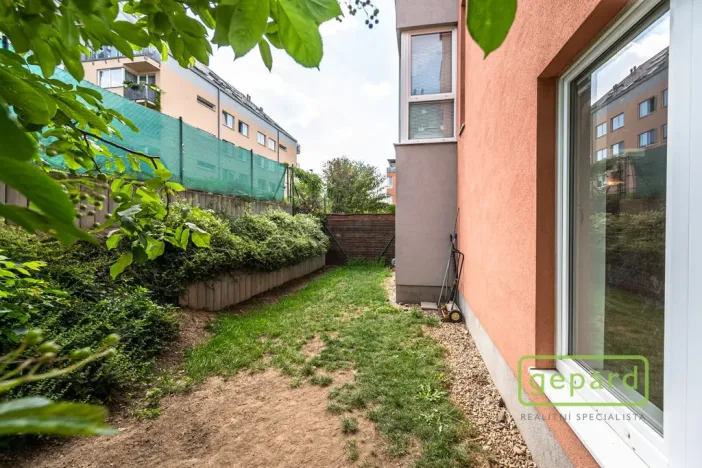 Pronájem bytu 1+1, Praha, Herlíkovická, 43 m2