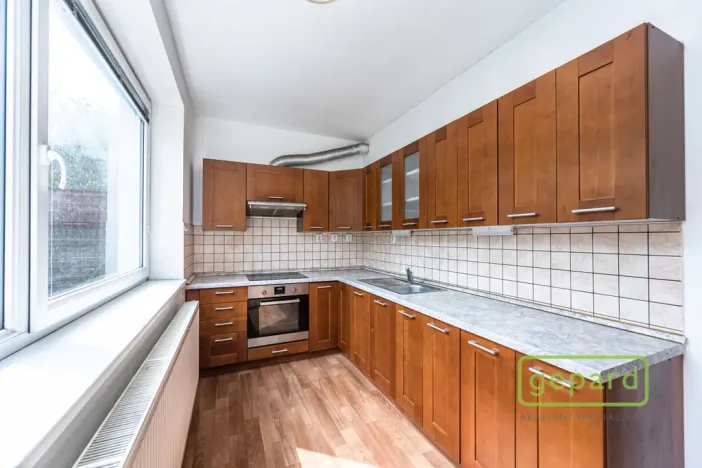 Pronájem bytu 1+kk, Praha, Herlíkovická, 43 m2