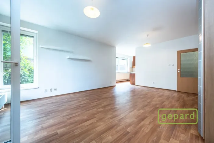 Pronájem bytu 1+kk, Praha, Herlíkovická, 43 m2