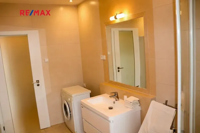 Pronájem bytu 2+1, Plzeň, Habrmannovo náměstí, 83 m2