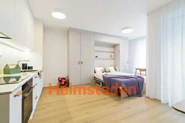 Pronájem bytu 1+kk, Praha - Holešovice, Vrbenského, 37 m2