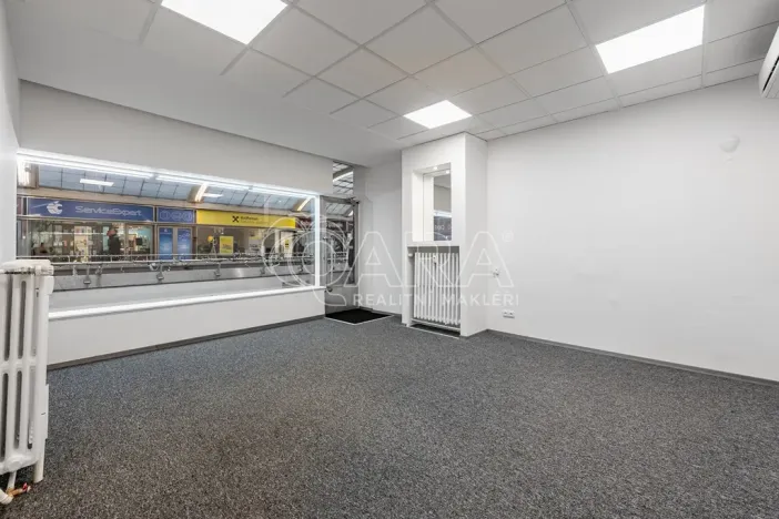Pronájem obchodního prostoru, Praha - Nové Město, Vodičkova, 24 m2