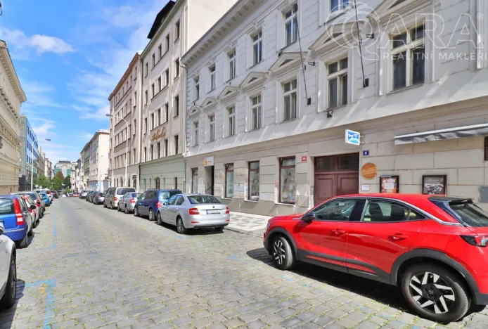 Pronájem bytu 1+kk, Praha - Vinohrady, Balbínova, 24 m2