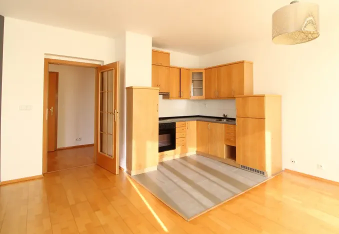 Pronájem bytu 2+kk, Praha - Troja, Nad Vavrouškou, 56 m2