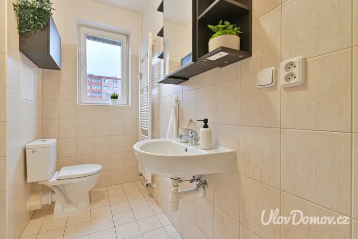 Prodej bytu 1+kk, Praha - Záběhlice, Mikanova, 33 m2