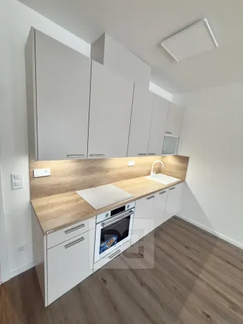 Pronájem bytu 2+kk, Kladno, Ke křížku, 51 m2