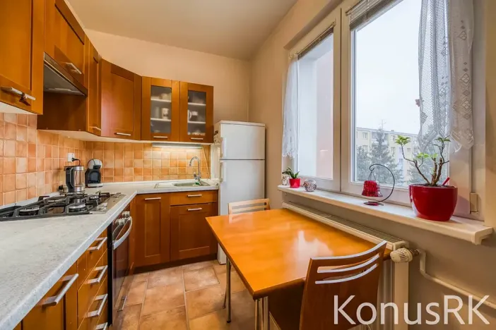 Prodej bytu 2+1, Praha - Malešice, Chotutická, 55 m2