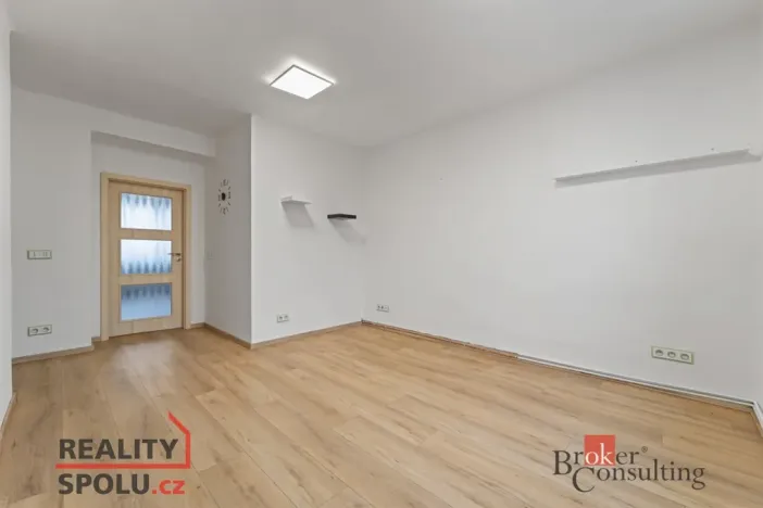 Pronájem bytu 2+kk, Opatovice nad Labem, Smetanova, 51 m2